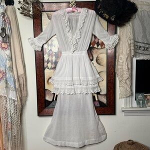 Rare museum quality antique early 1900s Edwardian peplum lawn dress